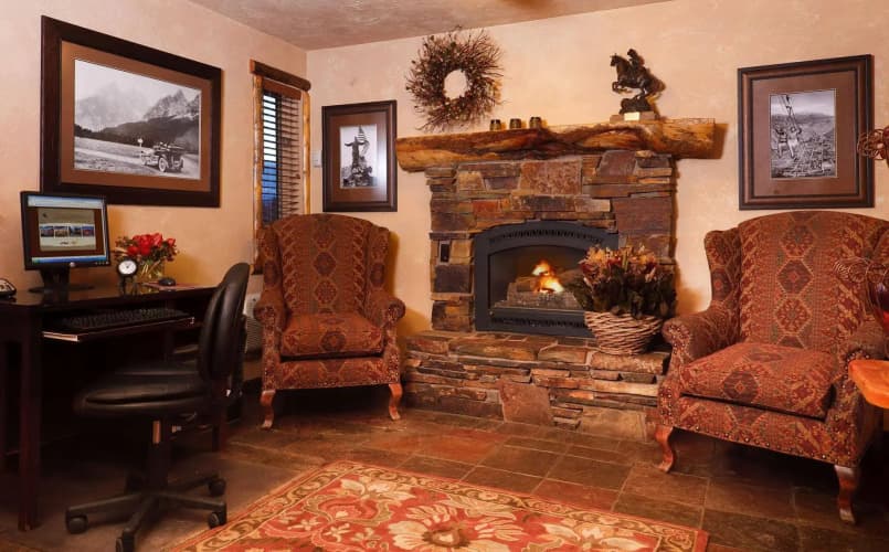 Elk Country Inn photo 3