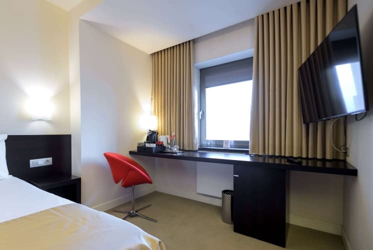 Ramada Plaza by Wyndham Bucharest Convention Center, photo 4