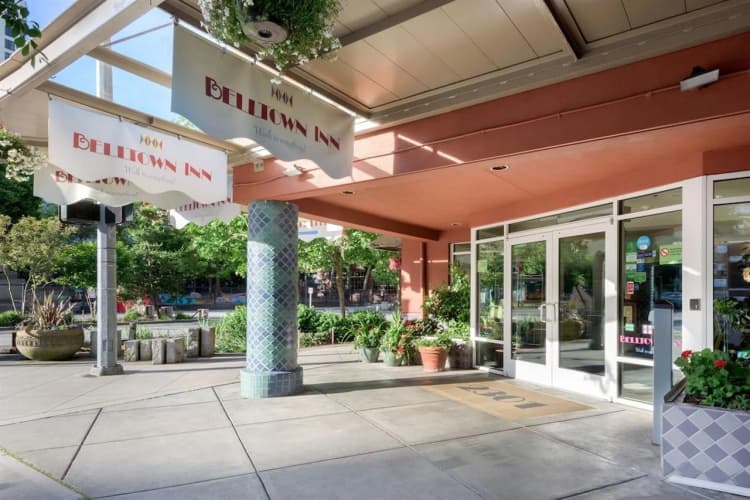 Belltown Inn photo 2