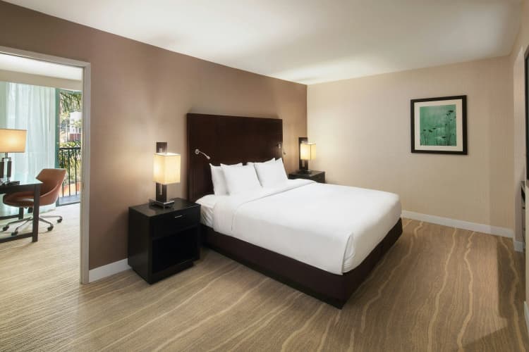 DoubleTree by Hilton Hotel San Diego - Hotel Circle photo 4