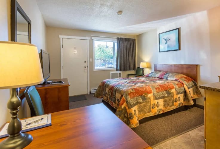 Carmel Inn photo 2