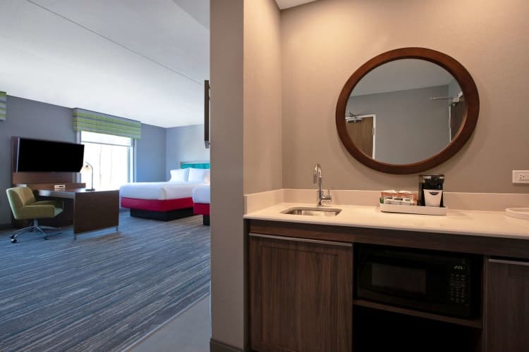 Hampton Inn & Suites Ottawa West, Ontario, Canada photo 4