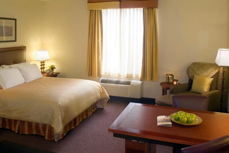 Larkspur Landing Extended Stay Suites Renton photo 4