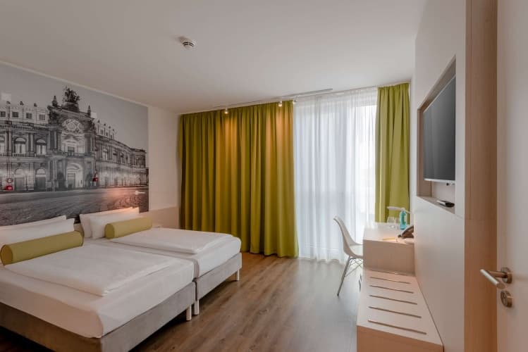 Super 8 by Wyndham Dresden photo 5
