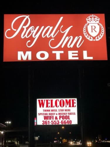 Royal Inn photo 1