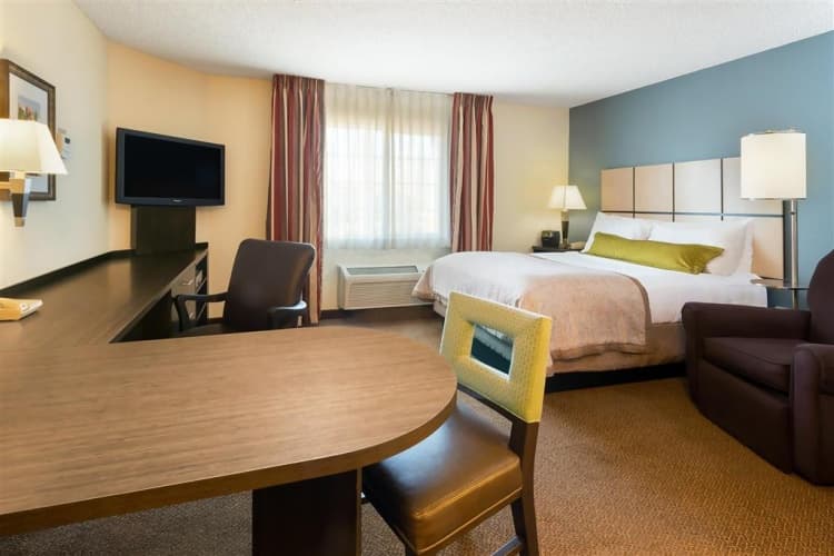 Sonesta Simply Suites Detroit Ann Arbor photo 5