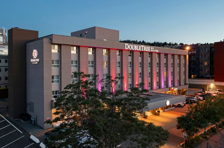 DoubleTree by Hilton Hotel Kamloops photo 2