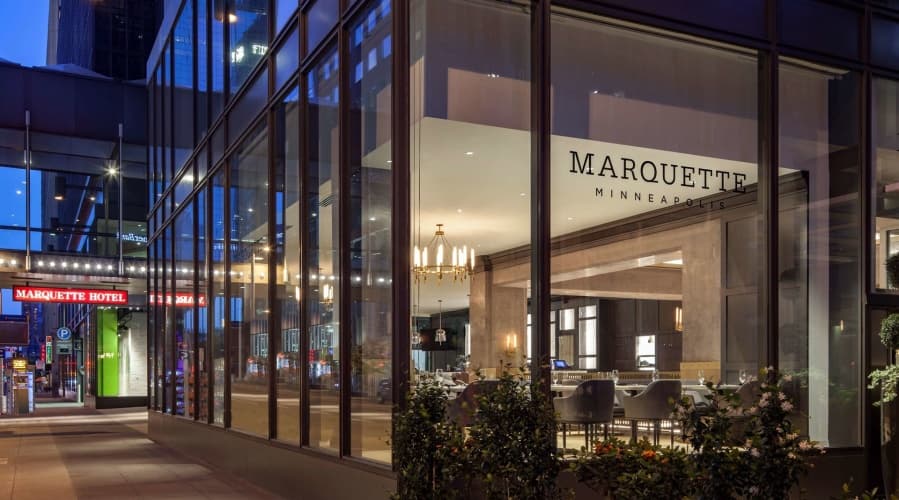 The Marquette Hotel, Curio Collection by Hilton photo 2