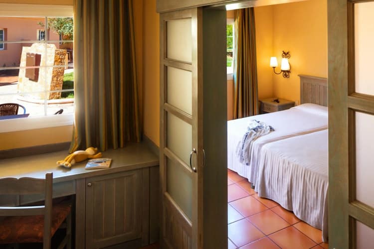 Hotel Royal Suite photo 5