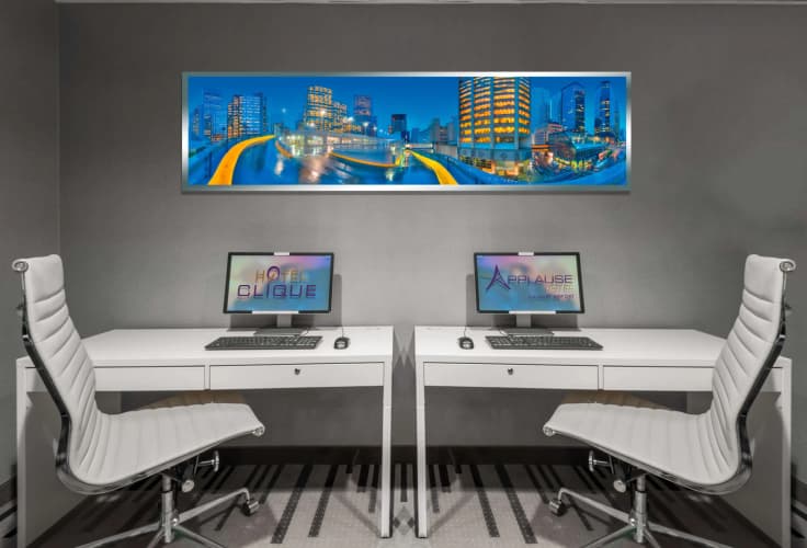 Applause Hotel Calgary Airport photo 4