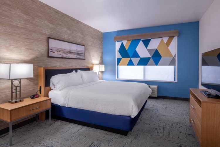 Holiday Inn Express & Suites Henderson photo 4