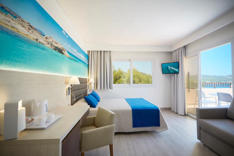 Invisa Hotel Club Cala Verde photo 4