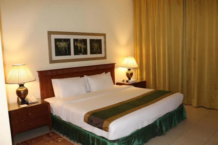 City Seasons Suites Dubai photo 5