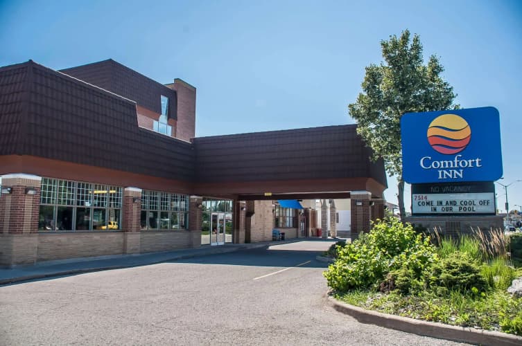 Comfort Inn Lundy's Lane photo 2
