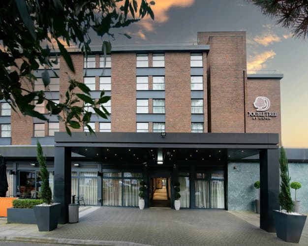 DoubleTree by Hilton London - Ealing photo 2