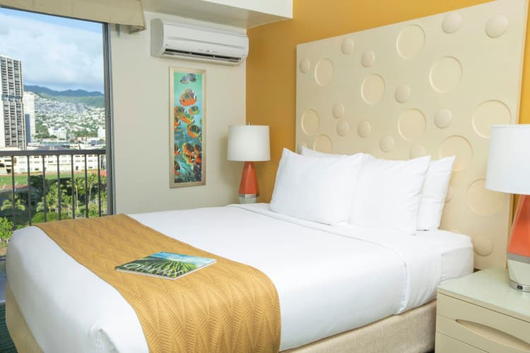 Coconut Waikiki Hotel photo 5