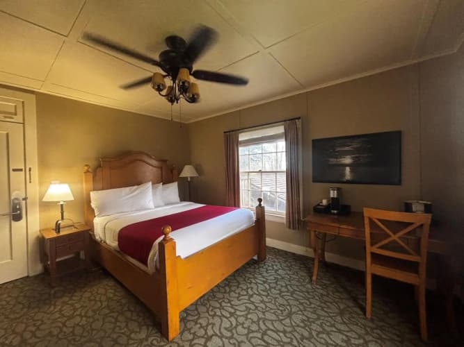 Lake Quinault Lodge photo 5
