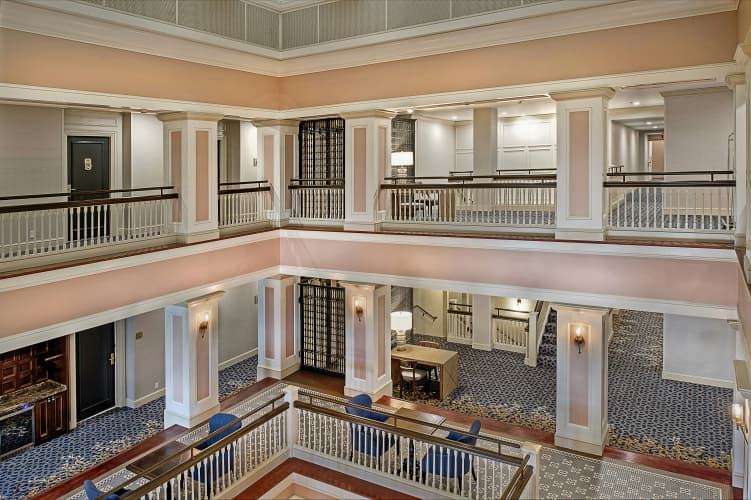 St. Louis Union Station Hotel, Curio Collection by Hilton photo 2