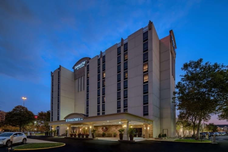 DoubleTree by Hilton Hotel Philadelphia Airport photo 2