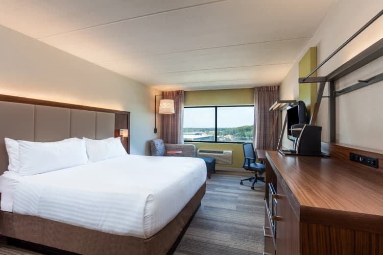 Holiday Inn Express Hauppauge-Long Island photo 5
