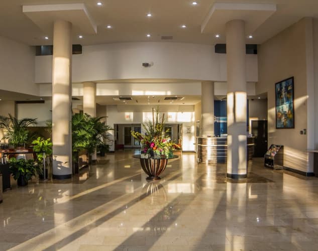 Nuvo Suites Hotel, photo 3