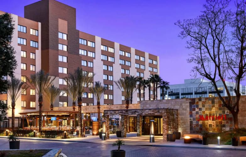 Los Angeles Marriott Burbank Airport photo 2