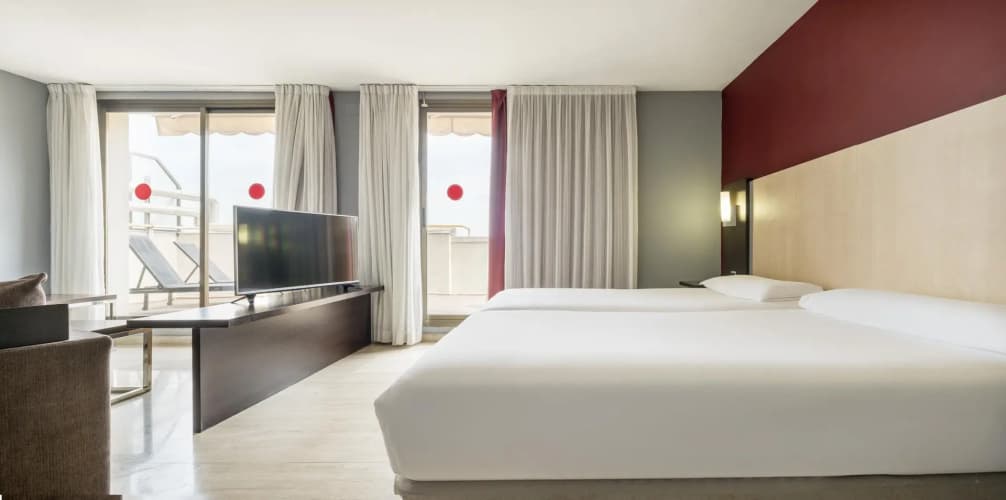 Hotel ILUNION Almirante, photo 4