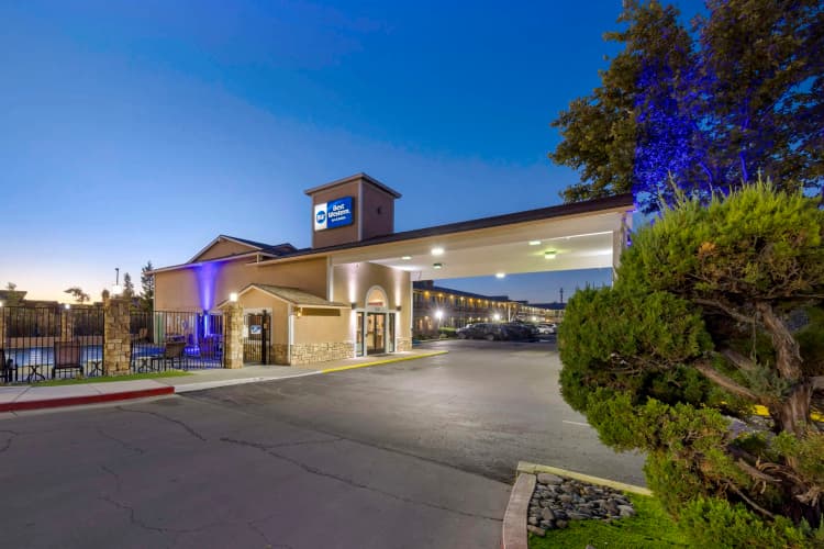 Best Western Fallon Inn & Suites photo 2