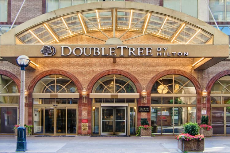 DoubleTree by Hilton Hotel Toronto Downtown photo 2