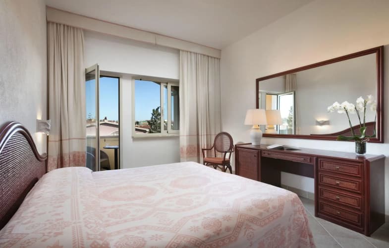 Gabbiano Azzurro Hotel & Suites photo 5