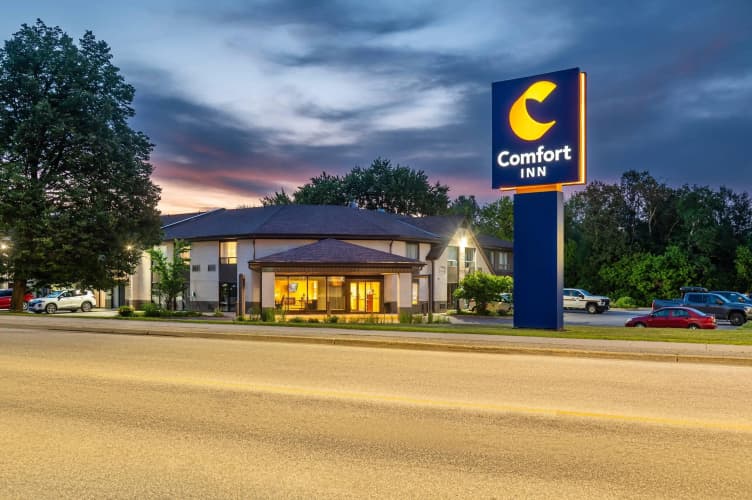 Comfort Inn Airport North Bay photo 2