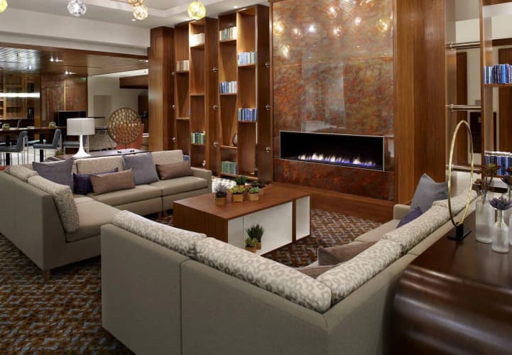 Raleigh Marriott Crabtree Valley photo 2