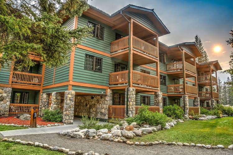 Lake Louise Inn photo 2