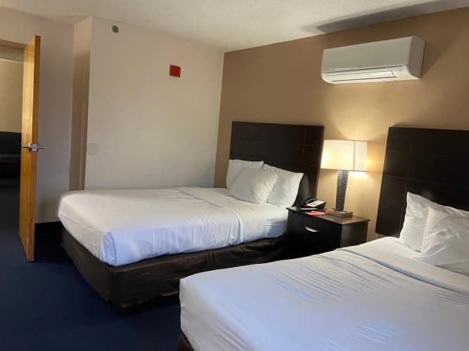 Econo Lodge Inn & Suites Resort - Rehoboth Beach photo 4
