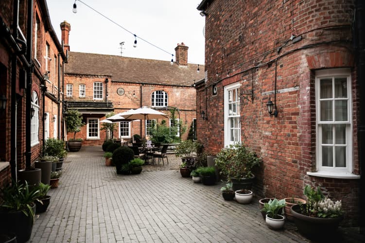 Bush Hotel Farnham photo 2