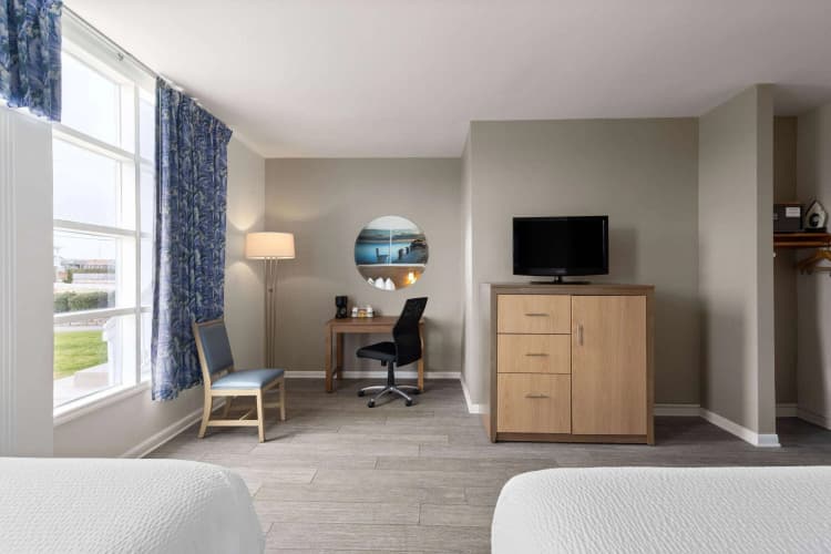 Days Inn By Wyndham Kill Devil Hills Oceanfront - Wilbur, photo 4
