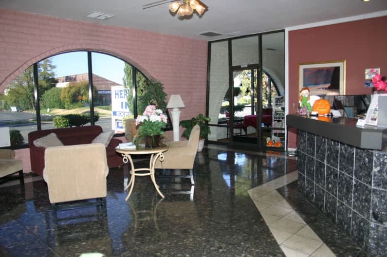 Heritage Inn Express Roseville, photo 3