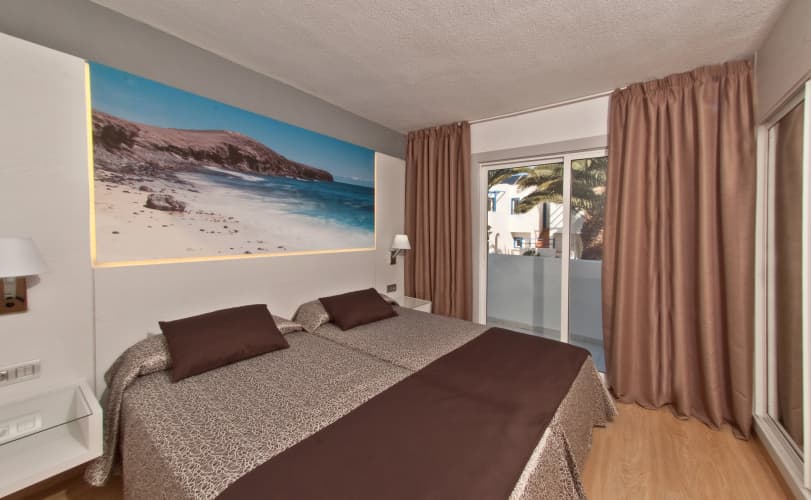 HL Paradise Island Aparthotel photo 3