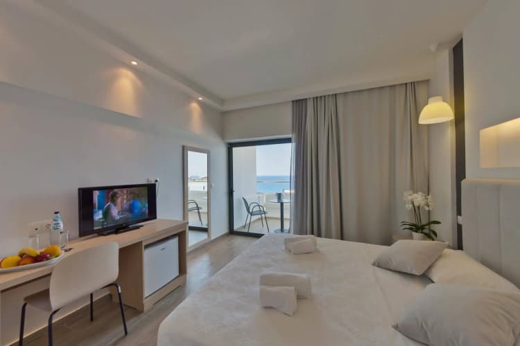 Alexia Premier City Hotel - Adults Only photo 5