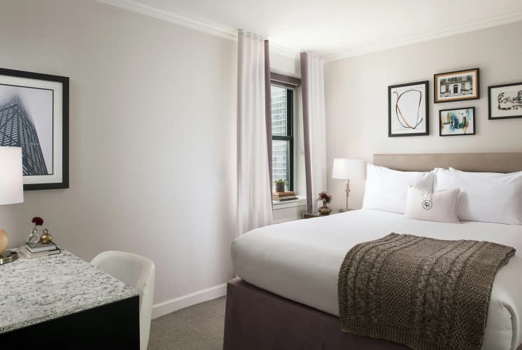 Claridge House photo 4