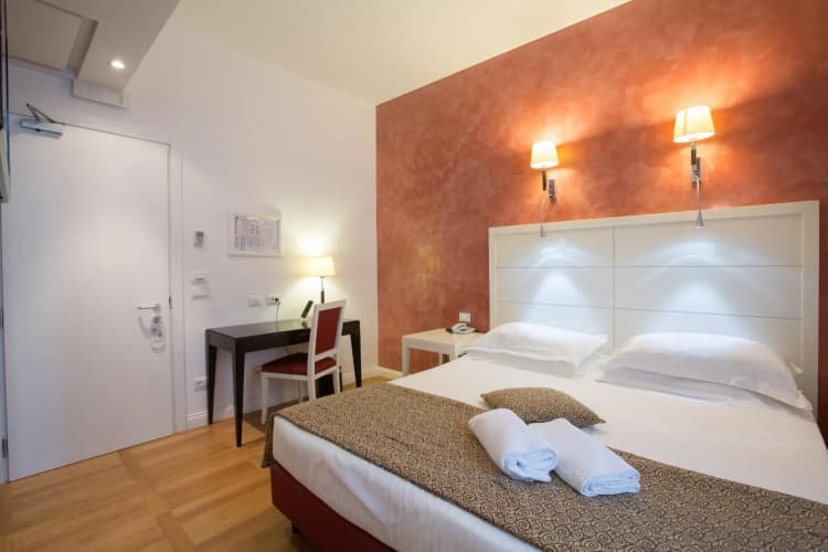 Floris Hotel photo 5
