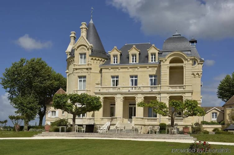 Chateau Grand Barrail photo 2