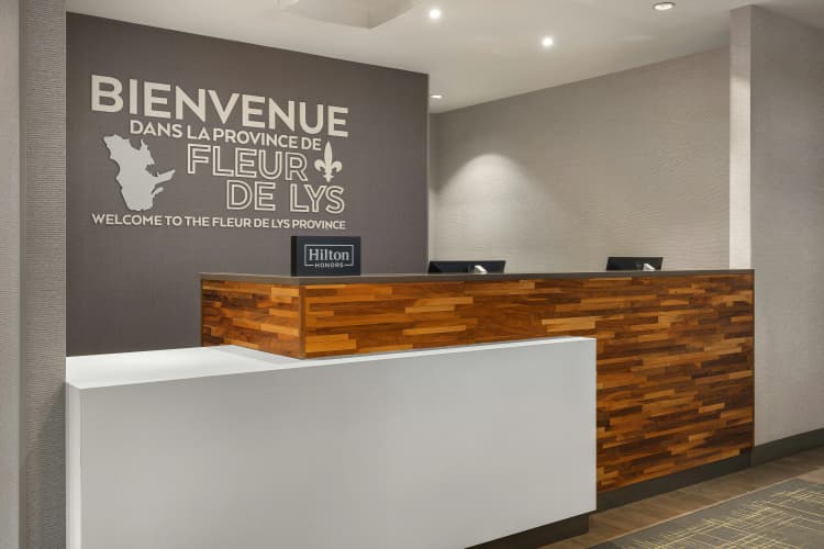 Hampton Inn & Suites by Hilton Montreal-Dorval photo 3