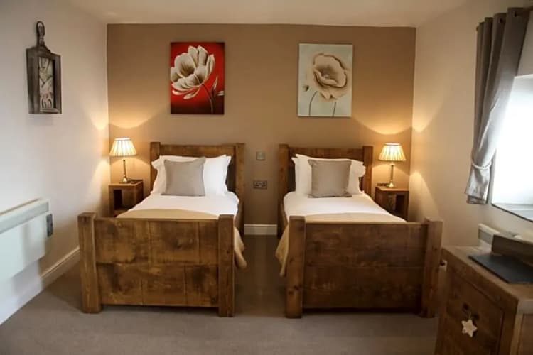 The Woodman Inn photo 3