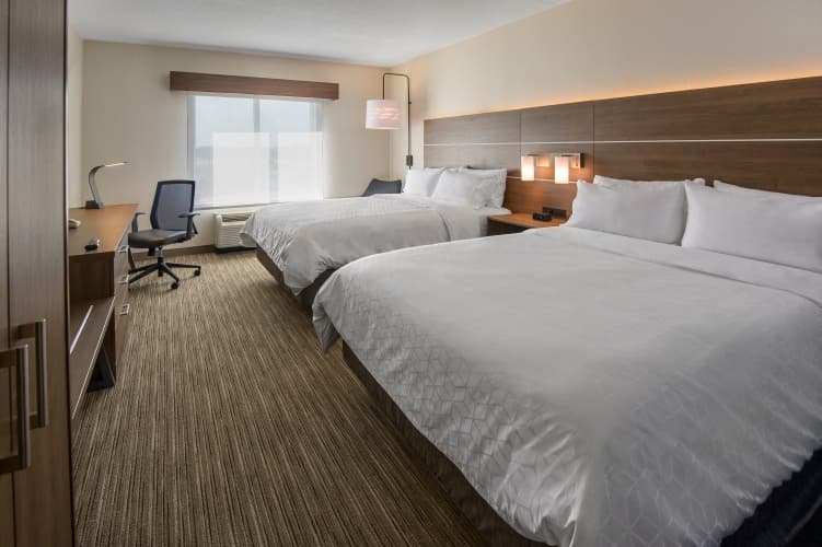Holiday Inn Express & Suites North Bay photo 4