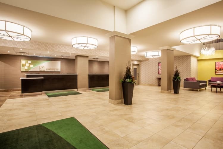 Holiday Inn Toronto International Airport photo 3