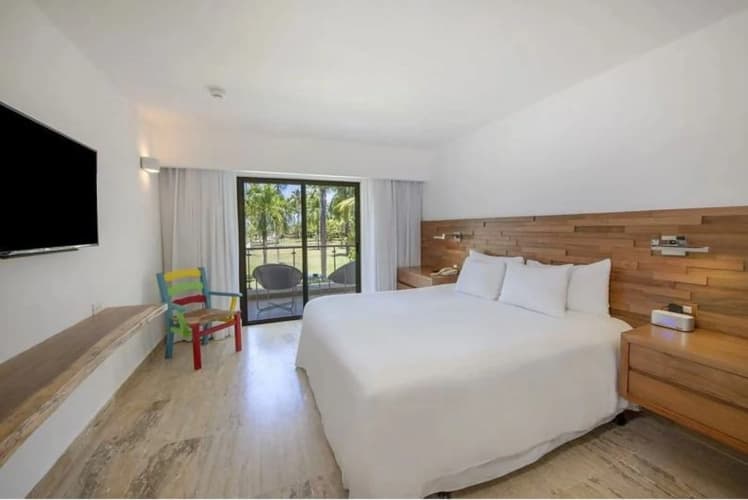 Viva V Samana by Wyndham, A Trademark Adults All Inclusive photo 5