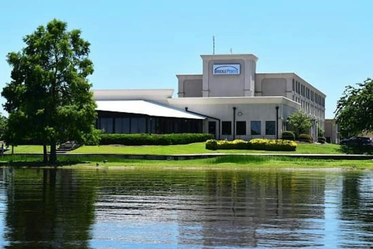 Bridge Point Hotel & Marina photo 2