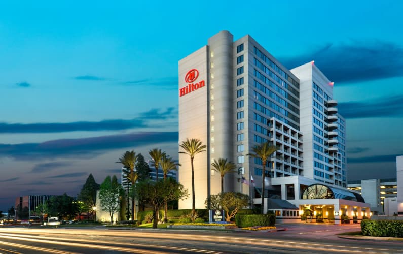 Hilton Woodland Hills/Los Angeles photo 2