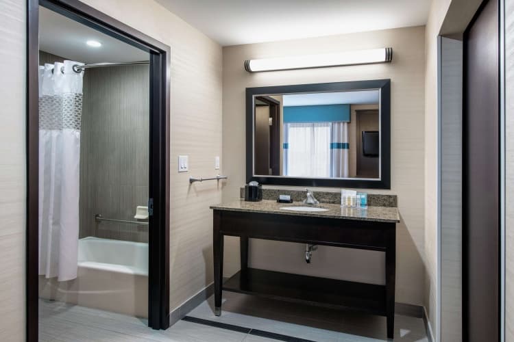Hampton Inn by Hilton Winnipeg Airport/Polo Park, photo 5